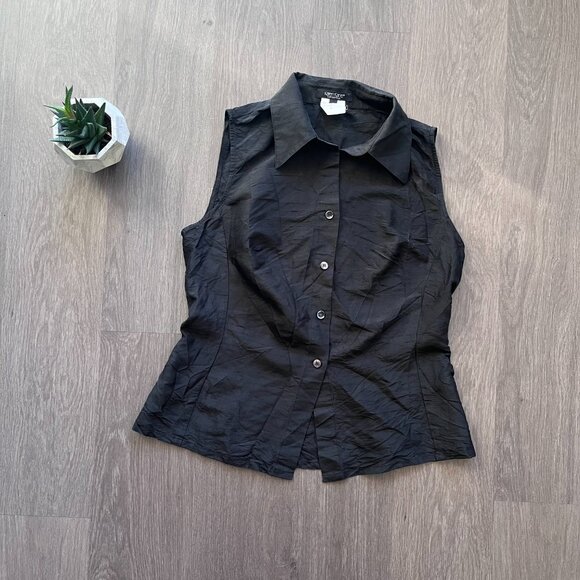 Karen Kane Silk Sleeveless Button Down Blouse (with Crinkle look) - Picture 2 of 10